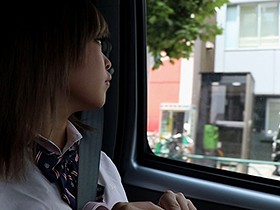 ＃募金活動02 りんチャン 千葉県浦安市住み 女子校生/茶髪/パイパン/3P中出し　サンプル画像02